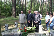 Wagrowiec, Polen 2088: Landrat Piechocki, Landrat Nahrstedt und Professor Wernstedt besuchen Gedenkstätten, die vom Volksbund Deutsche Kriegsgräberfürsorge e.V.  betreut werden