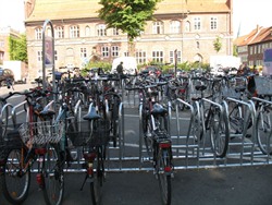 Mobile Fahrradständer auf dem Marienplatz.